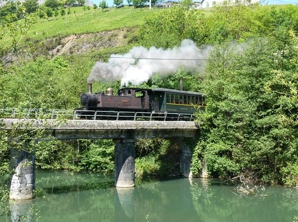 tren de vapor antiguo azpeitia